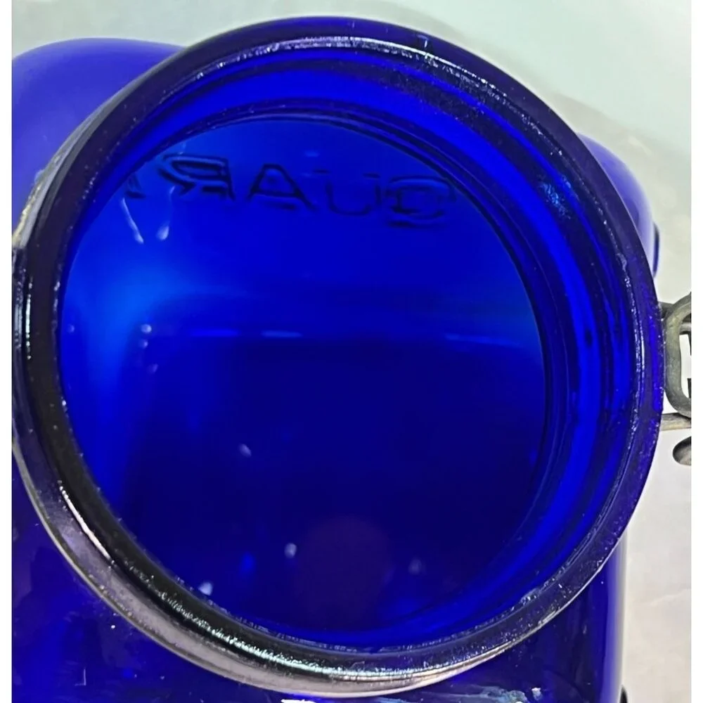 Vtg Grannys Products 2-Quart Cobalt Blue Glass Jar Hinged Lid Centerville TX USA